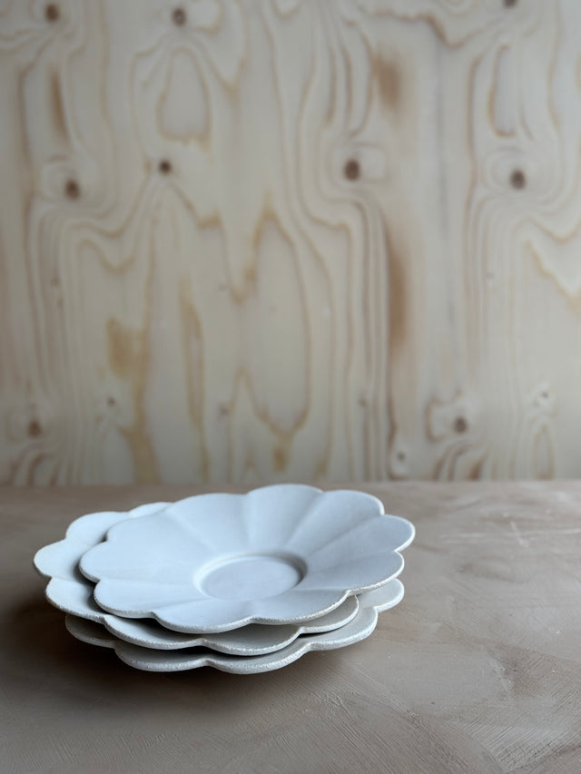 Bloom Plate - White