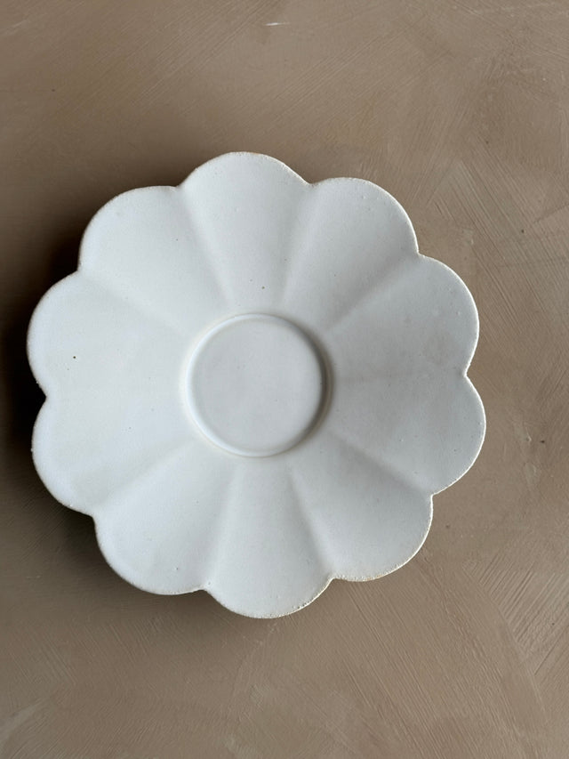 Bloom Plate - White